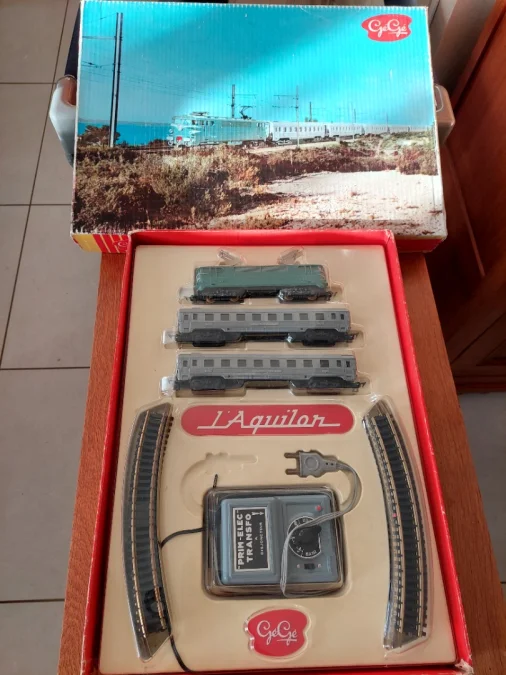 GéGé coffret train électrique L'aquilon HO SNCF vintage