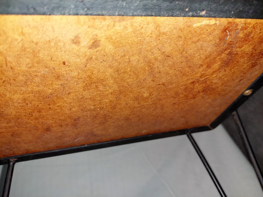 Table basse ou bout de canapé en fer forgé noir des années 50/60
