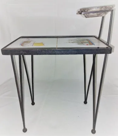 Table basse ou bout de canapé en fer forgé noir des années 50/60