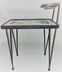 Table basse ou bout de canapé en fer forgé noir des années 50/60