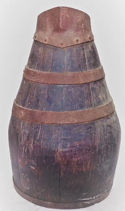Pichet a cidre en chêne avec arceaux en fer  fin 19ème