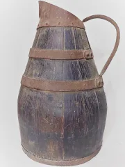 Pichet a cidre en chêne avec arceaux en fer  fin 19ème