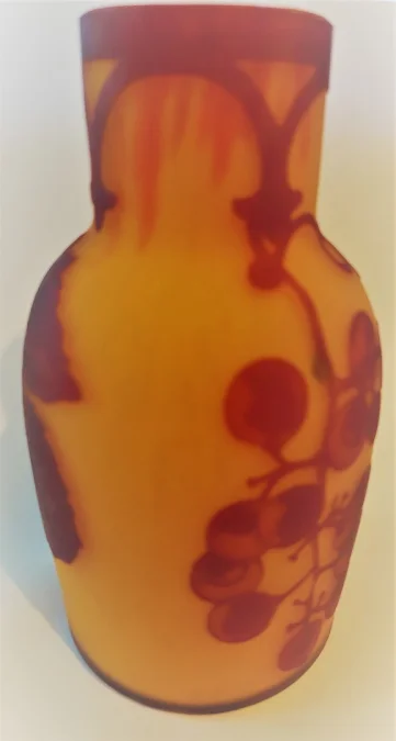 Vase décor vigne dégagé à l'acide signé de Degué David GUERON (1892-1950)