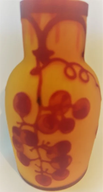 Vase décor vigne dégagé à l'acide signé de Degué David GUERON (1892-1950)