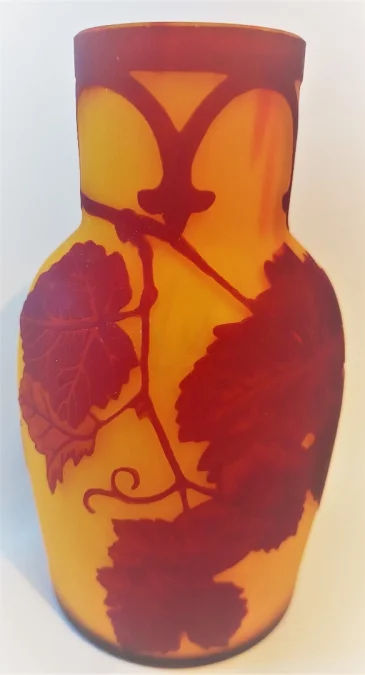 Vase décor vigne dégagé à l'acide signé de Degué David GUERON (1892-1950)