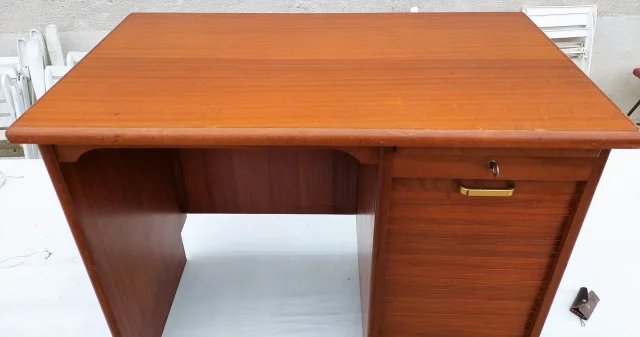 SCANDINAVIAN STYLE DESK
