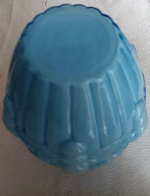 RareVase en opaline bleu art déco  20ème