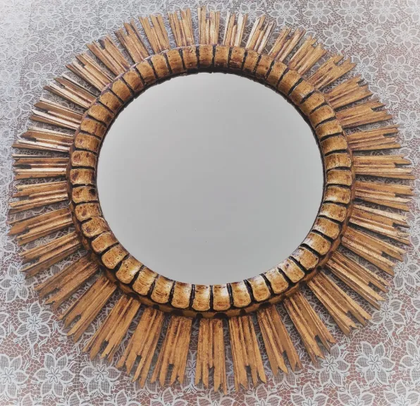 Ancien miroir soleil début XXème diamètre 63.4 cm contour matiere bois