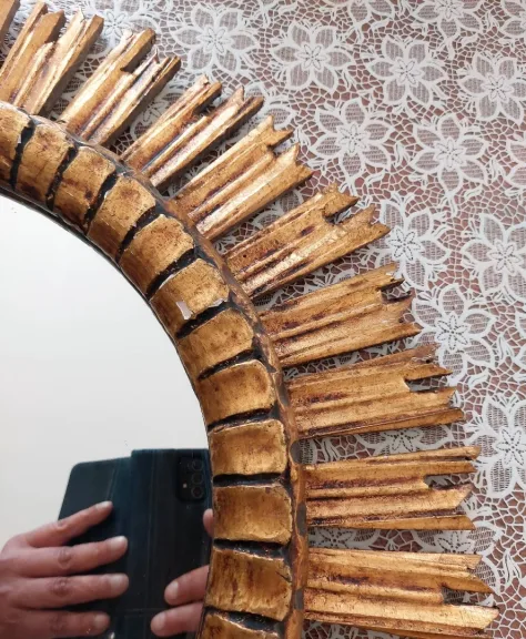 Ancien miroir soleil début XXème diamètre 63.4 cm contour matiere bois