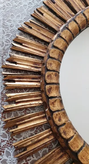 Ancien miroir soleil début XXème diamètre 63.4 cm contour matiere bois