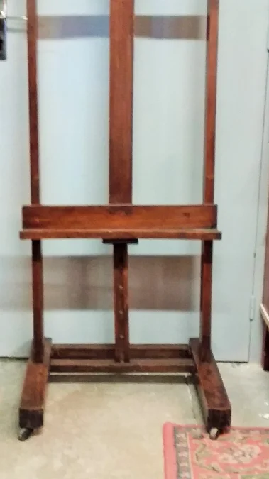 BEECH EASEL