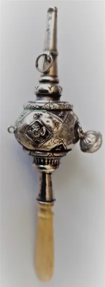 Hochet siffleur en argent massif d'époque XIXème siècle