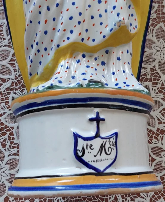 FAIENCE STATUETTE OF THE VIRGIN MARY AND INFANT JESUS