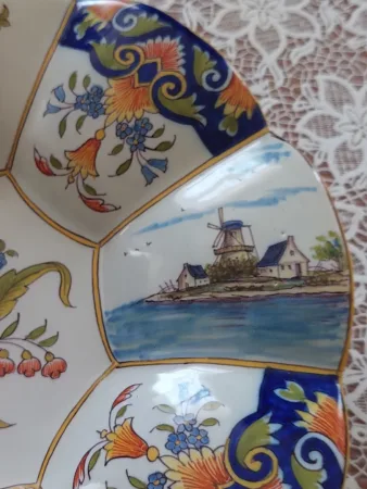 Plat octogonale en céramique de Devres fin19ème