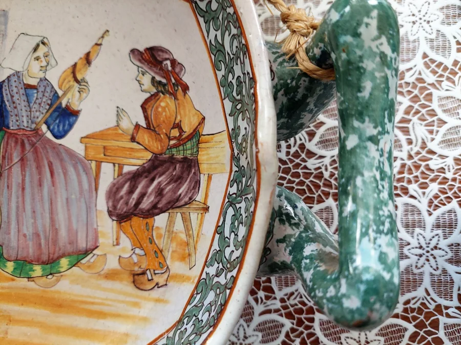 DISH signed  Malicorne Pouplard Beatrix
