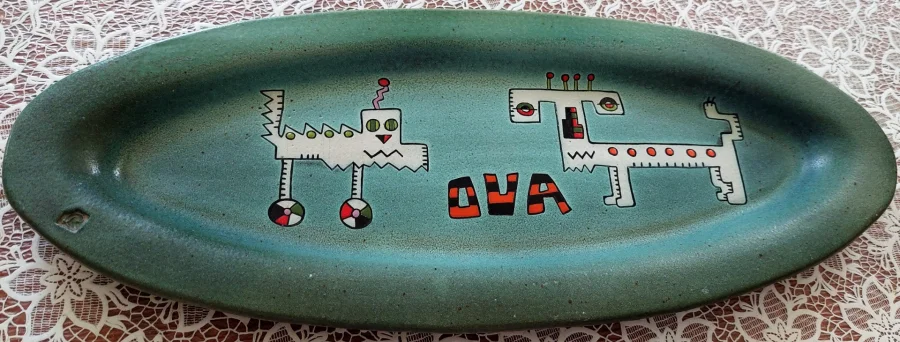 OVAL DISH by Remi LACOMBE
