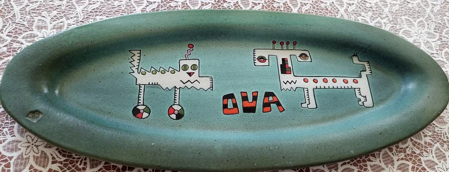 OVAL DISH by Remi LACOMBE