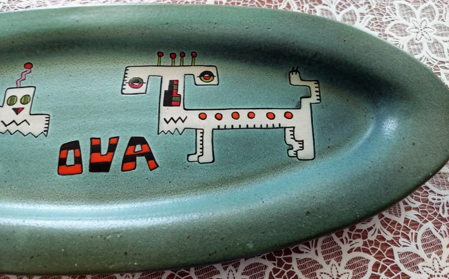 OVAL DISH by Remi LACOMBE
