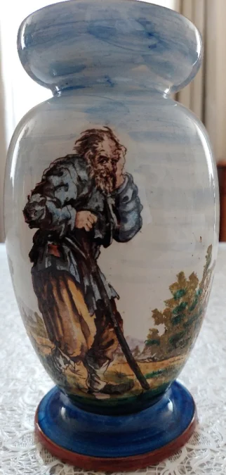GIEN FAIENCE VASE