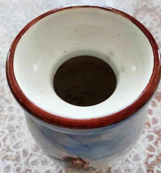 GIEN FAIENCE VASE