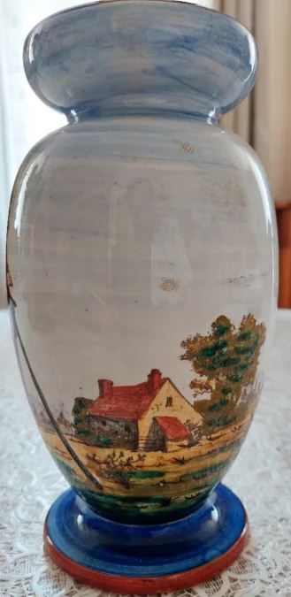 GIEN FAIENCE VASE