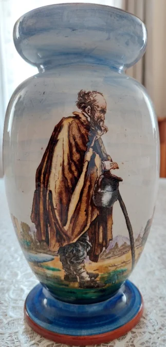 GIEN FAIENCE VASE
