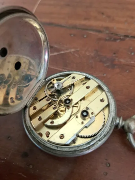 Montre à gousset avec sa châtelaine en argent à clapet