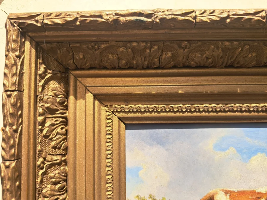 Tableau huile sur paneau de bois repésente vache et poules dans le près