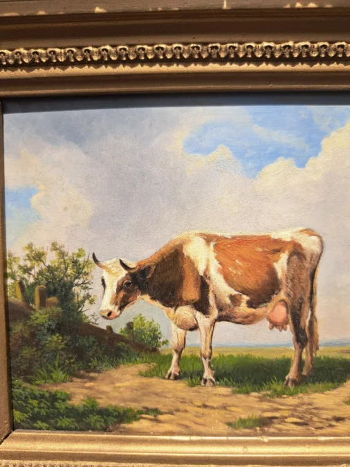 Tableau huile sur paneau de bois repésente vache et poules dans le près