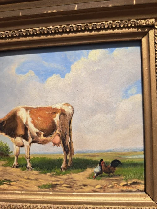 Tableau huile sur paneau de bois repésente vache et poules dans le près