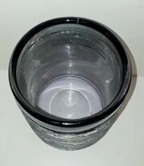 Vase en verre Scandinave signature a voir année 60