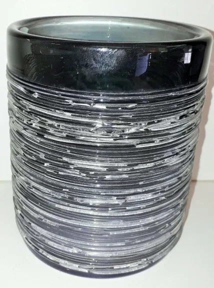 Vase en verre Scandinave signature a voir année 60