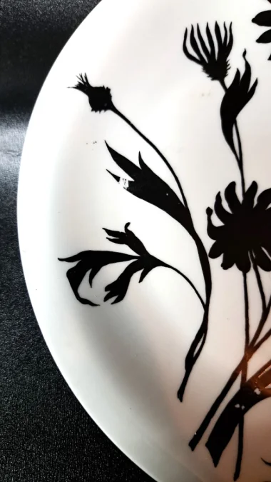 PLATE decorated by Jeannine METREAU for PRIMAVERA