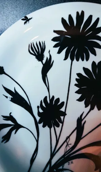 Assiette décorée par Jeannine Hétreau décor Marguerite  pour Primavera vers 1950