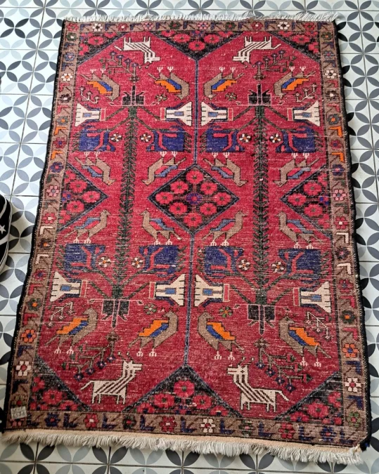 HAND MADE CARPET