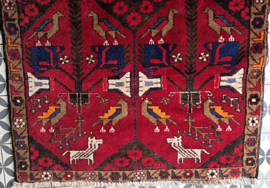 HAND MADE CARPET