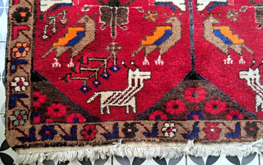 HAND MADE CARPET