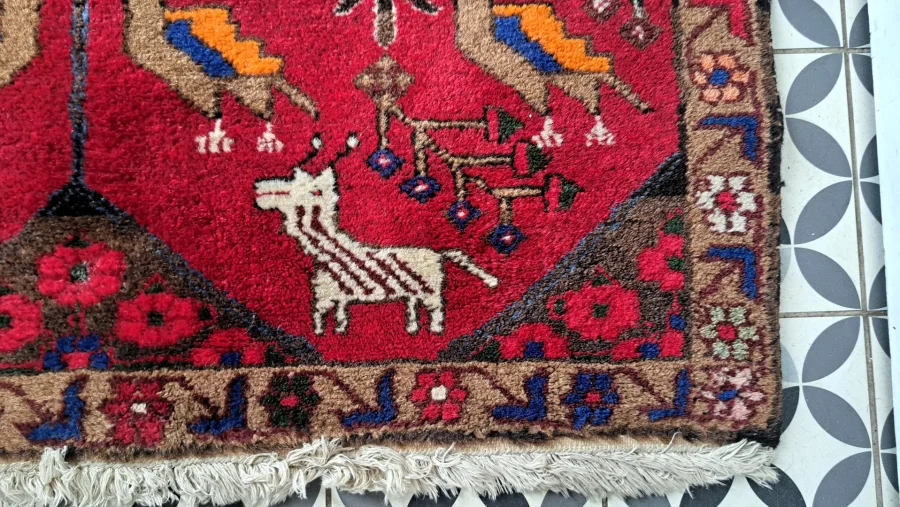 HAND MADE CARPET