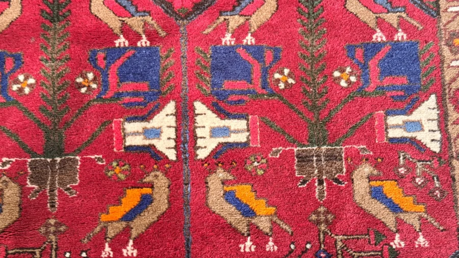 HAND MADE CARPET