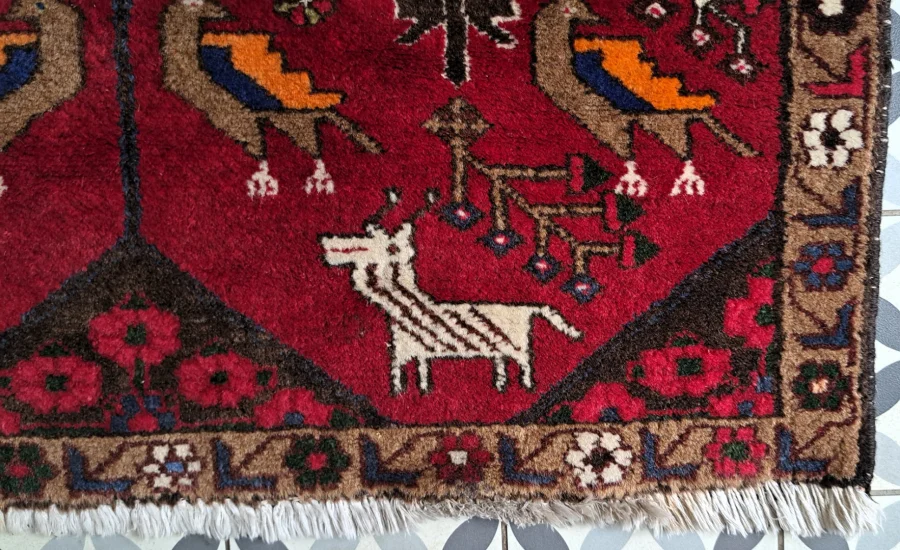 HAND MADE CARPET