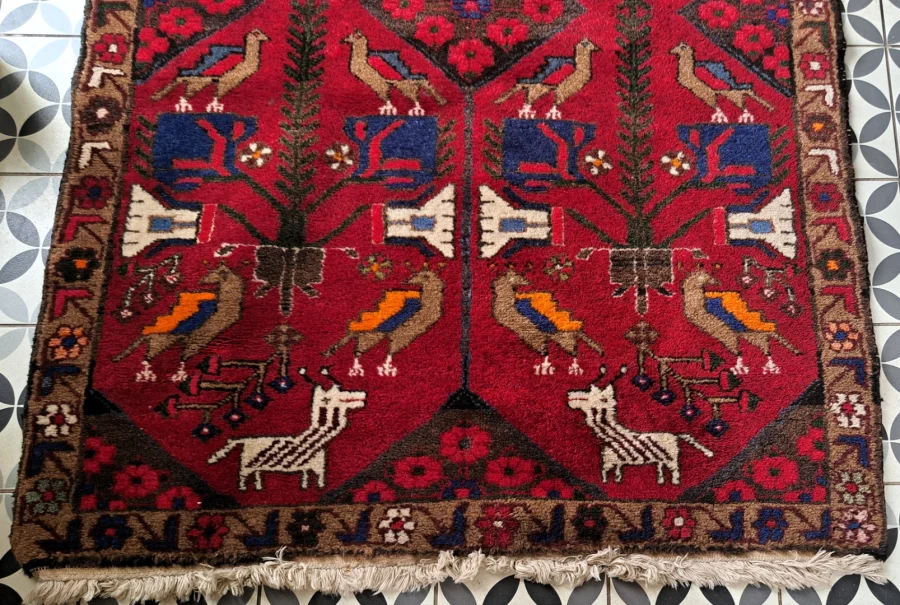 HAND MADE CARPET
