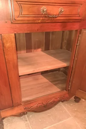 Buffet deux corps vaissellier en merisier syle louis XV  milieu XXème