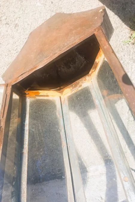 WALL LANTERN