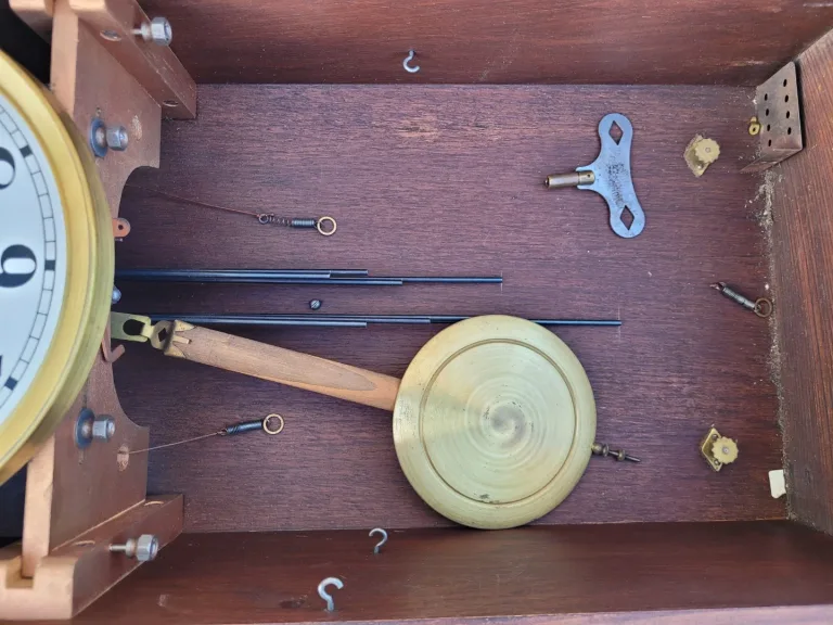 Carillon de marque Vedette 8 marteaux 8 tiges fonctione bien XXème