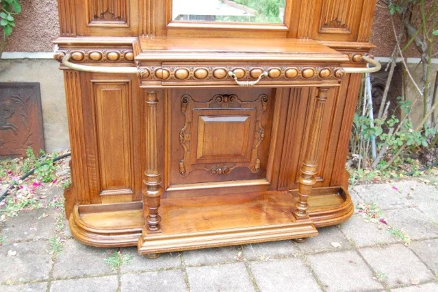 Napoléon III walnut hall stand, late 19th century — Excellent condition