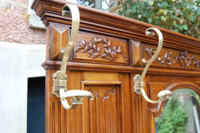 Napoléon III walnut hall stand, late 19th century — Excellent condition