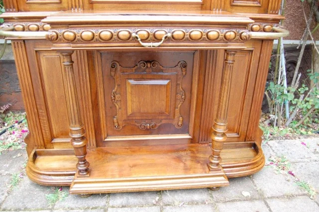 Napoléon III walnut hall stand, late 19th century — Excellent condition