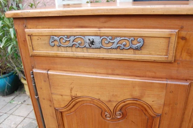 Louis XV-buffet in kersenhout, 19e eeuw — Uitstekende staat