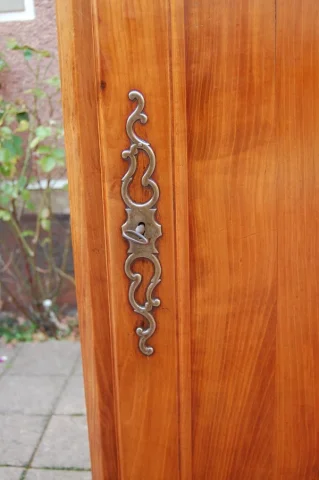 Louis XV konfituurkast in kersenhout, 19e eeuw — Uitstekende staat