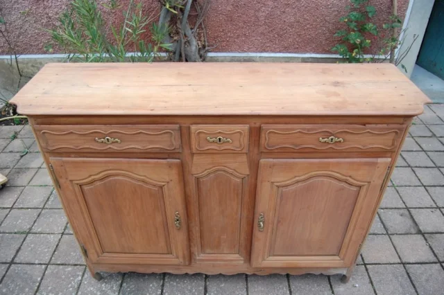 Louis XV buffet in wilde kerselaar, 18e eeuw